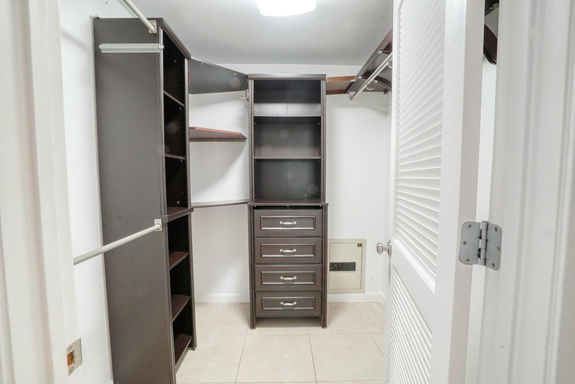 515-trendy 2bd2ba Midtown Huge Private Patio! Apartment *