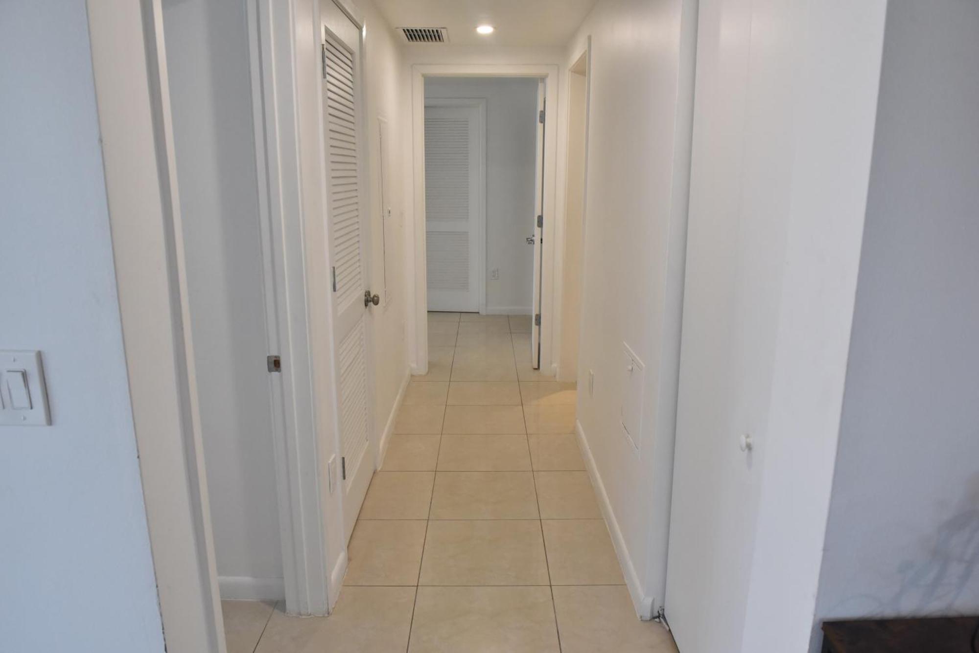 Apartment 515-trendy 2bd2ba Midtown Huge Private Patio! *