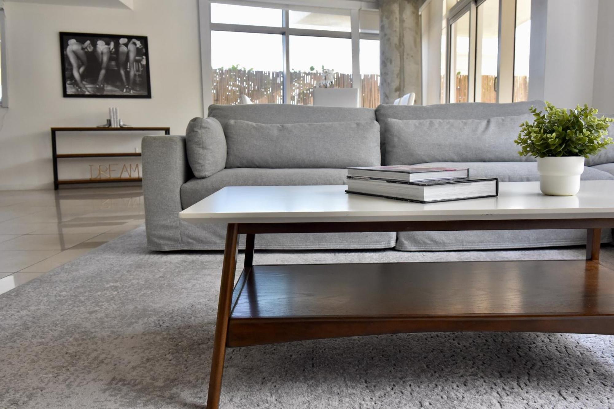 Apartment 515-trendy 2bd2ba Midtown Huge Private Patio!